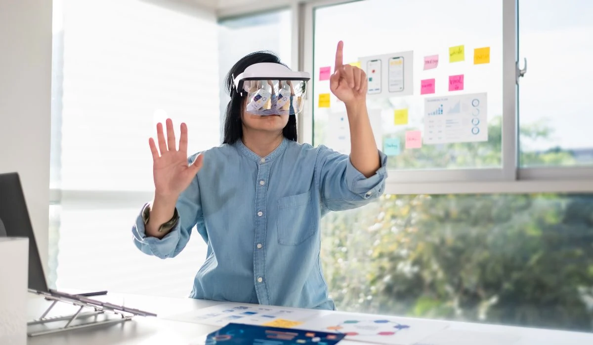 How Augmented Reality Enhances Social Media Marketing