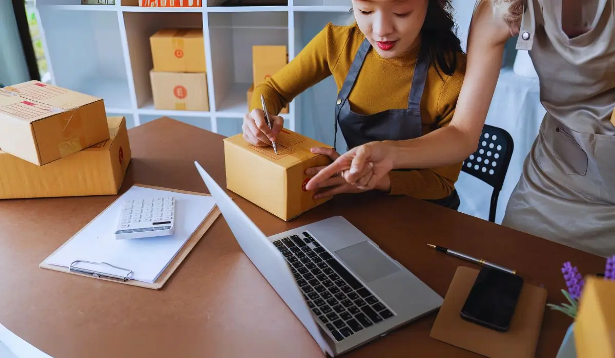 Expert Ecommerce Management: Boost Efficiency & Sales